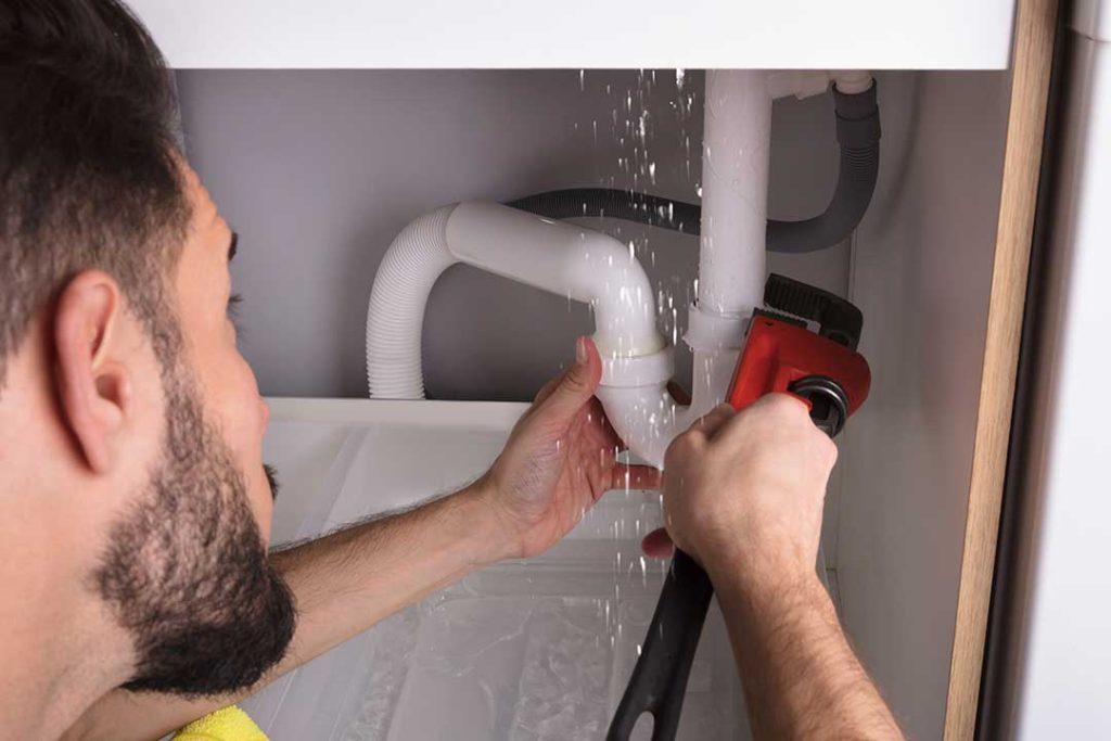 Fuite d'eau urgence géré par notre plombier Nice